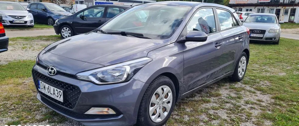 mazowieckie Hyundai i20 cena 28900 przebieg: 199000, rok produkcji 2017 z Tuliszków